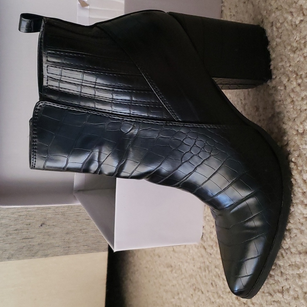 Black Boots